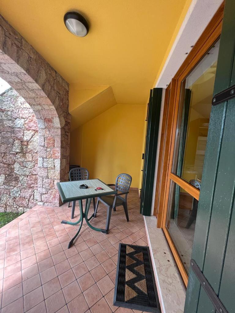ברנצונה סול גארדה Residence Castelli מראה חיצוני תמונה