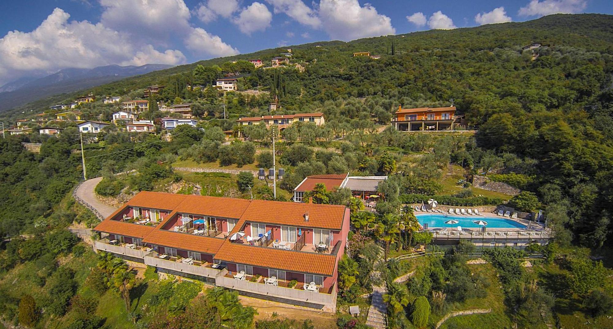 ברנצונה סול גארדה Residence Castelli מראה חיצוני תמונה